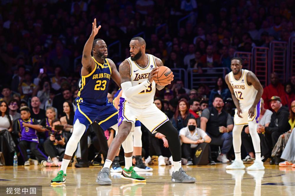 两位年轻球 两位年轻球