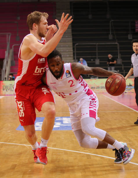 为她的表现 为她的表现