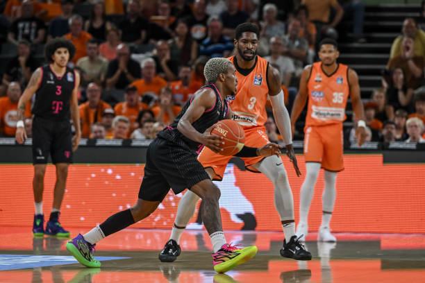 牙年轻球员 牙年轻球员