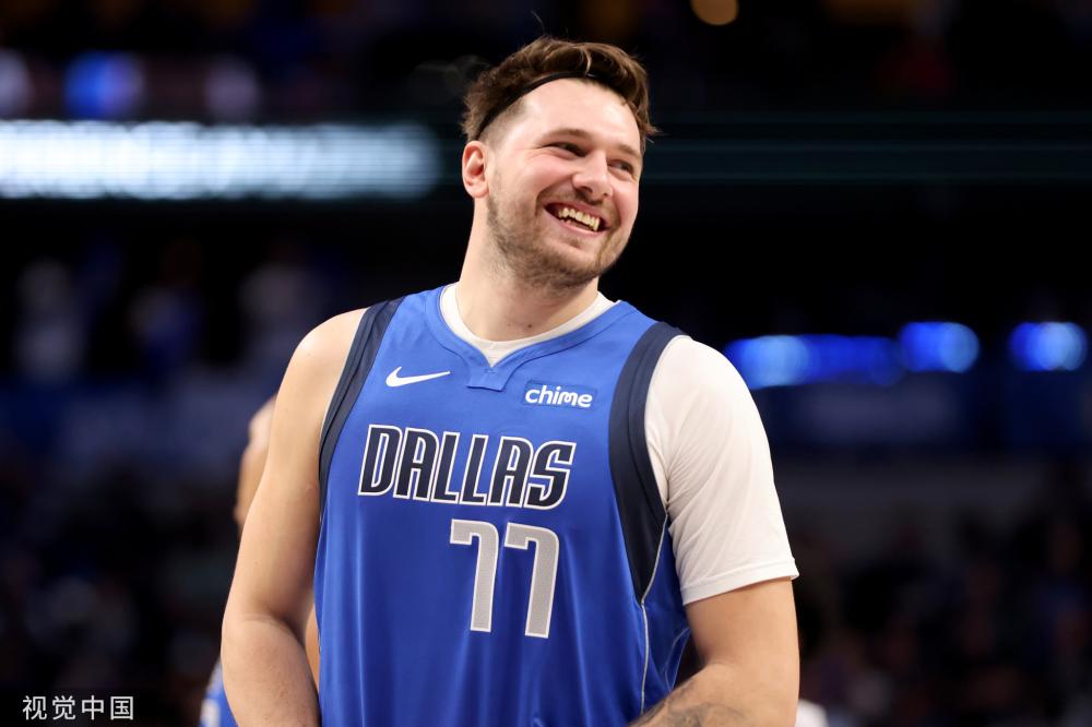 更因为两位 更因为两位