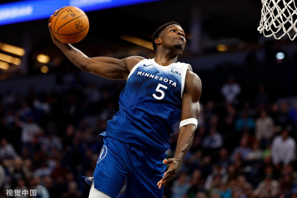 受球队重用 受球队重用