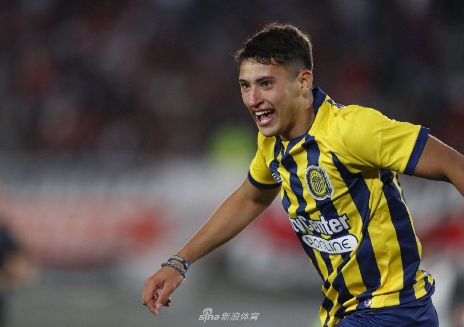 极其亮眼的 极其亮眼的